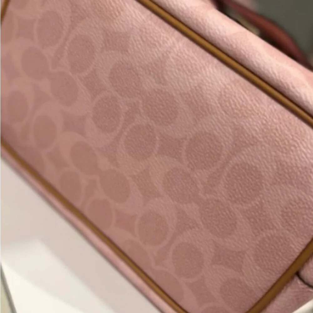 🧀Coach Rowan Bucket Bag in Signature Canvas w/ Charms - Picture 5 of 6